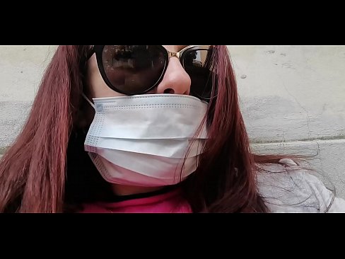 ❤️ Nicoletta tieħu vendetta fuq il-proxxmu tagħha u tagħmel pip fil-garaxx tiegħu (Special Covid19 Italian Quarantine) ❤️ Fucking lilna ❌️